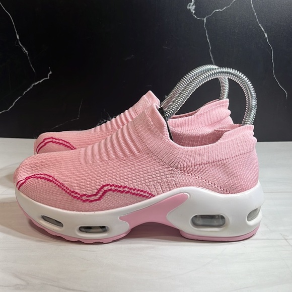 Unbranded Women’s Slip-On Sneaker Pink sz 5.5 - Picture 2 of 9